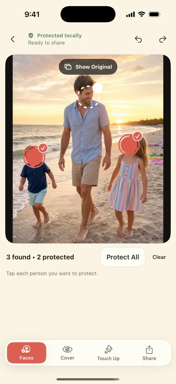 App screenshot: a father and two children on a beach; the app found 3 faces and the two children are selected for covering